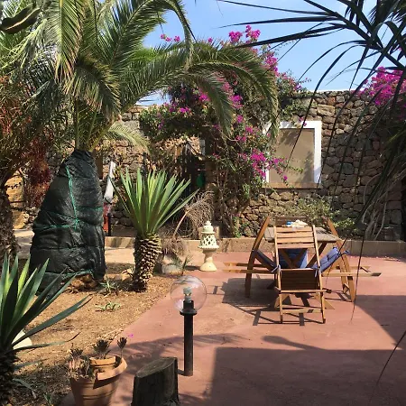 Le Casette Di Marilena Agave Iucca *